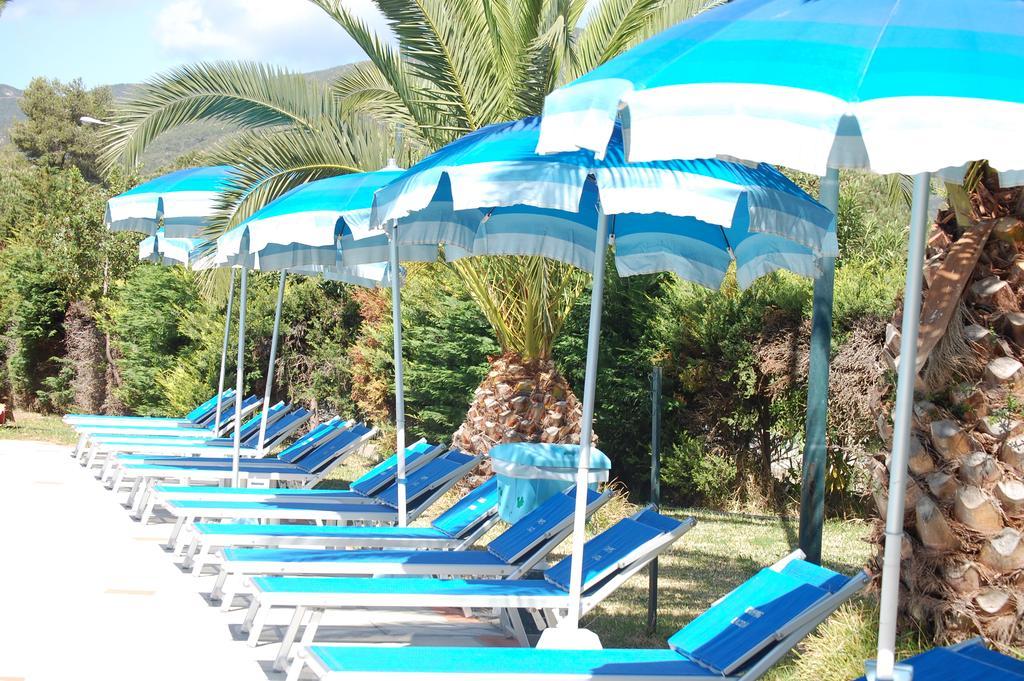 Camping Lacona Capoliveri  Extérieur photo